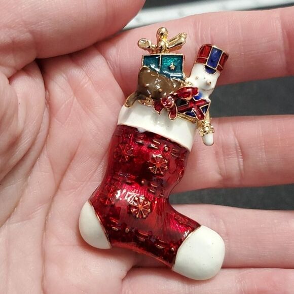 Monet gold tone red enamel stocking brooch - Picture 1 of 7
